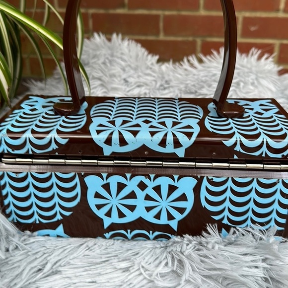 Art and fashion collide. Kim Dalzell purse. Lucite. Signed by artist. … - Picture 12 of 12